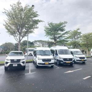 Tại sao nên thuê xe cho nhóm 16 người thay vì đi xe khách?