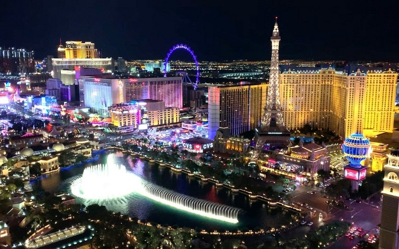 Casino The Cosmopolitan Las Vegas là gì? Đặc điểm hiện đại và ban công có view đẹp là gì?