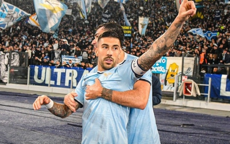 Chiến thuật kiểm soát bóng và pressing