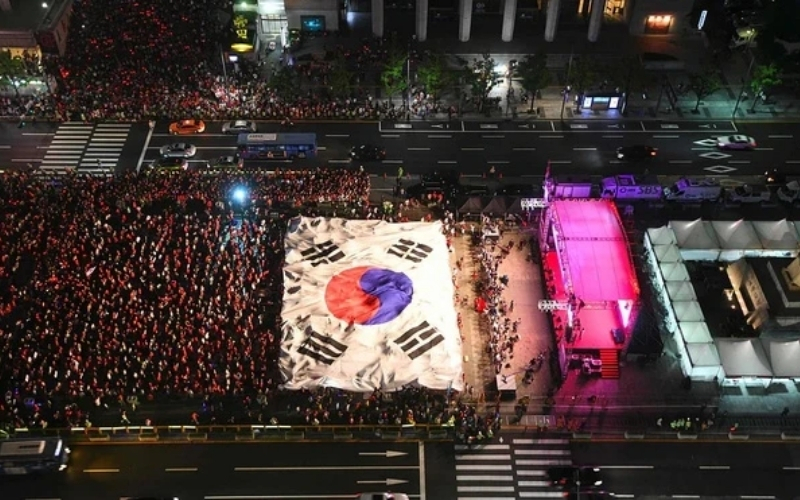 Khán giả mong chờ trận đại chiến giữa hai đội Đông Á tại Seoul