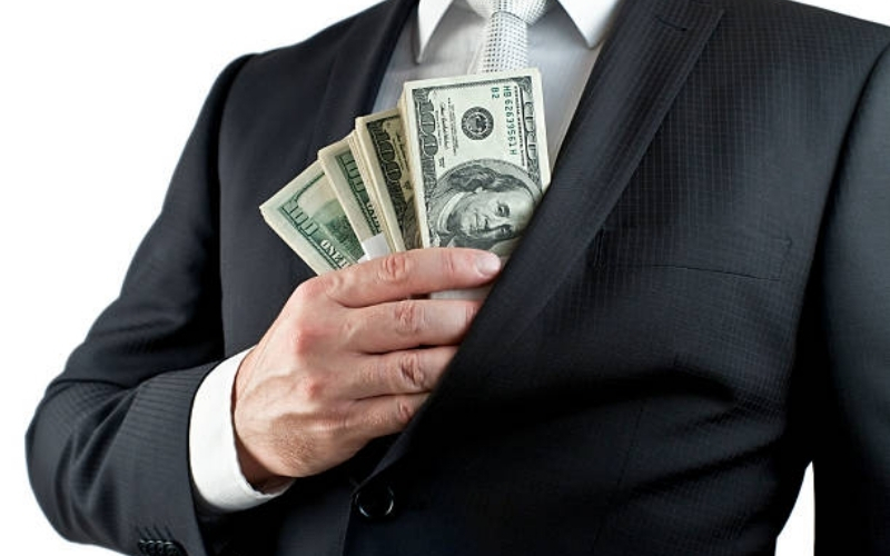 Cách chọn sảnh bài có mức giới hạn cược phù hợp với túi tiền.