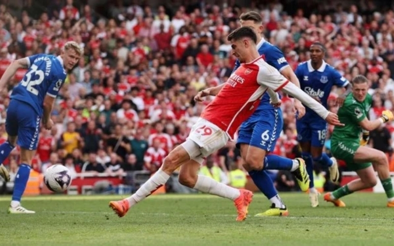 Phân tích chiến thuật: Sự đối lập giữa Arteta và Dyche