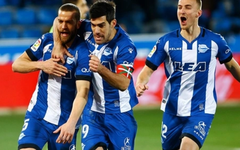 Soi kèo dựa trên đội hình ra sân Mẹo cực hay