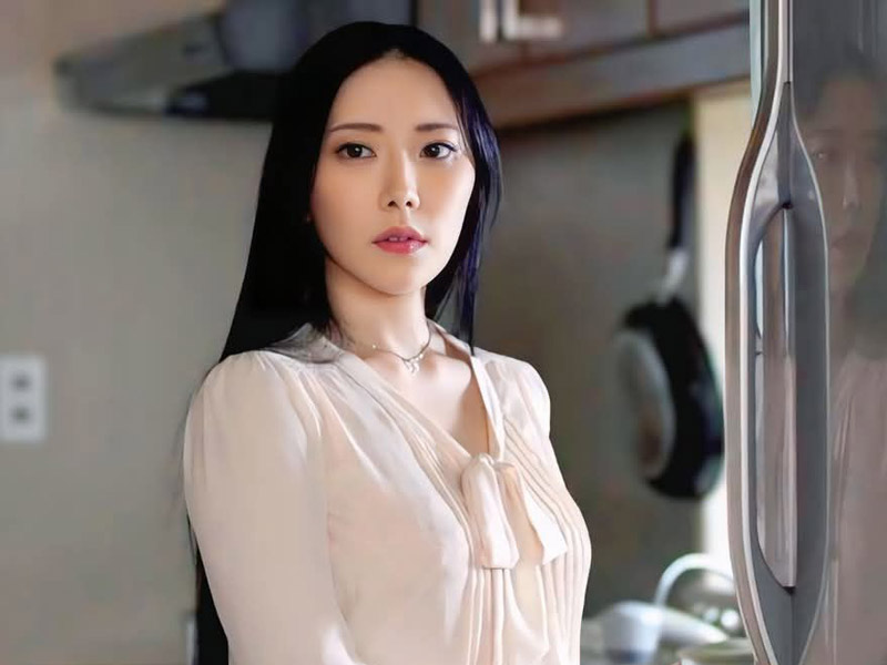 Cuộc sống ngoài nghề Tina Nanami 